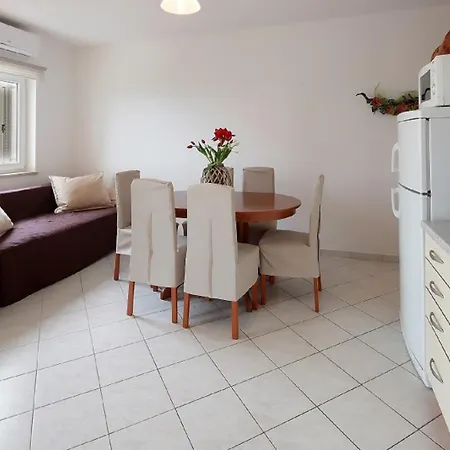 Apartment Seawaves *